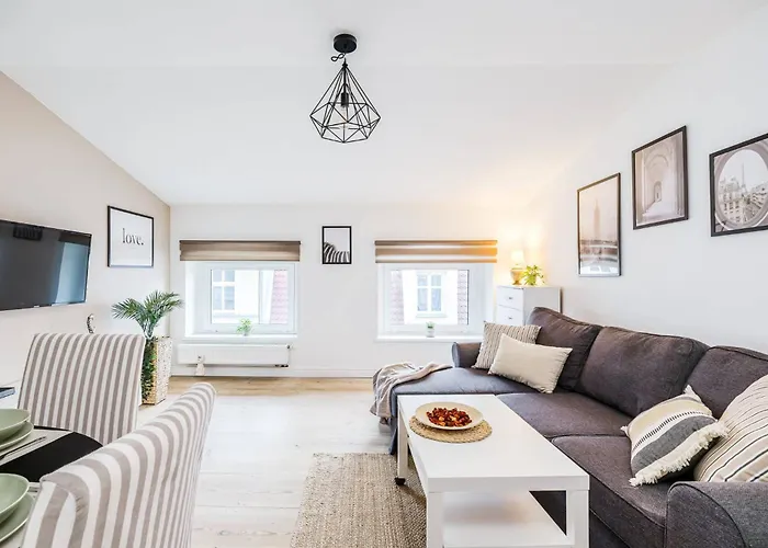 Sweet Old Town By Kramm Apartment Poznan